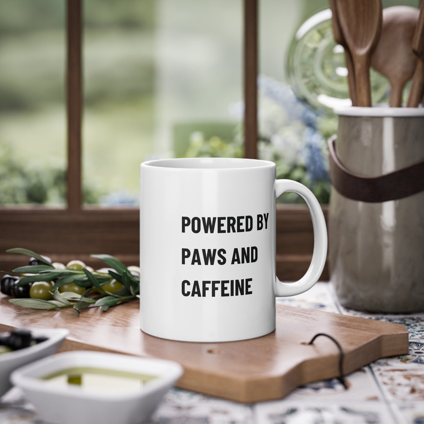 All-Day Mug „Powered by Paws and Caffeine“